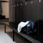 Punaises de lit dans les salles de sport : comment se contaminent les vestiaires et les casiers ?